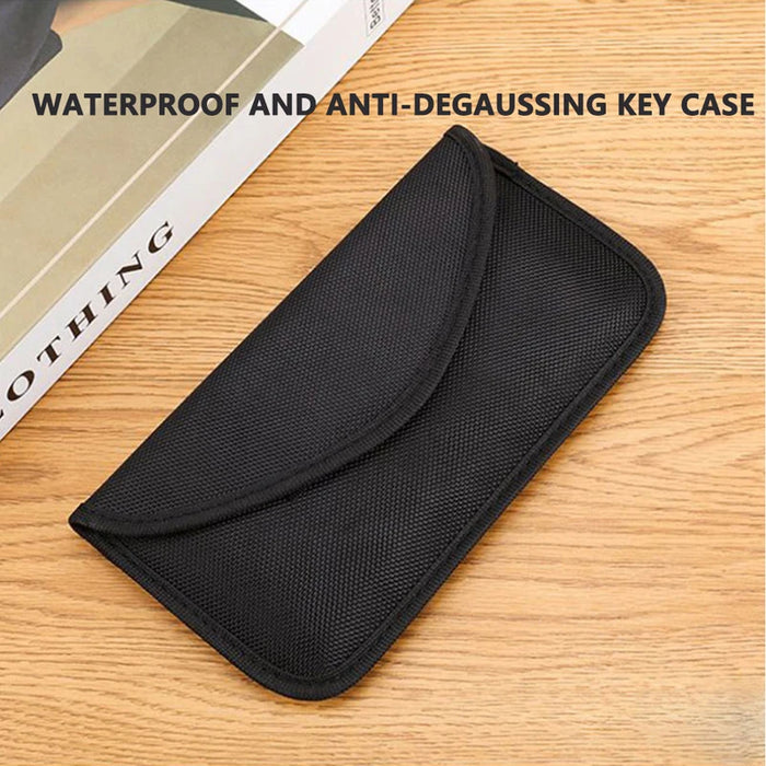 Signal‑Blocking Pouch for Car Keys & Phones – RFID, GPS and NFC Protection